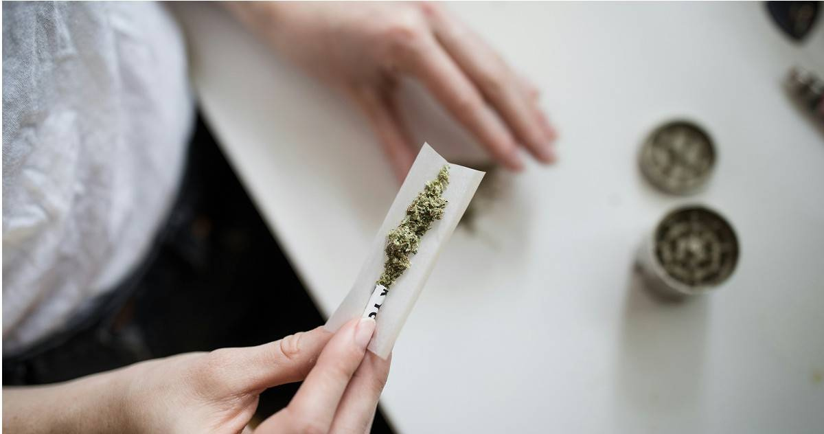 US Mother Caught Feeding Her Children Marijuana Monthly Claims It's for Early Prevention