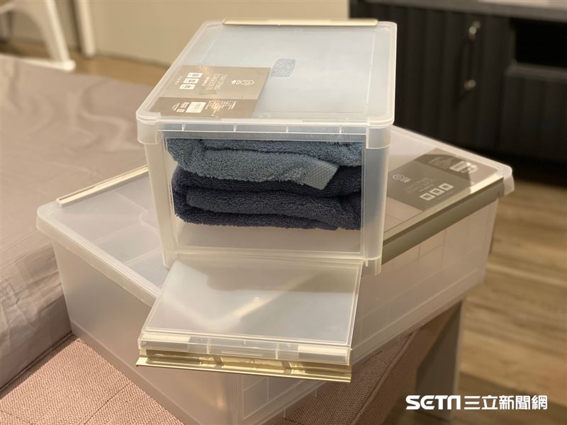 Challenging Minimalism: Organizer Lists 8 Items That Can Harm You