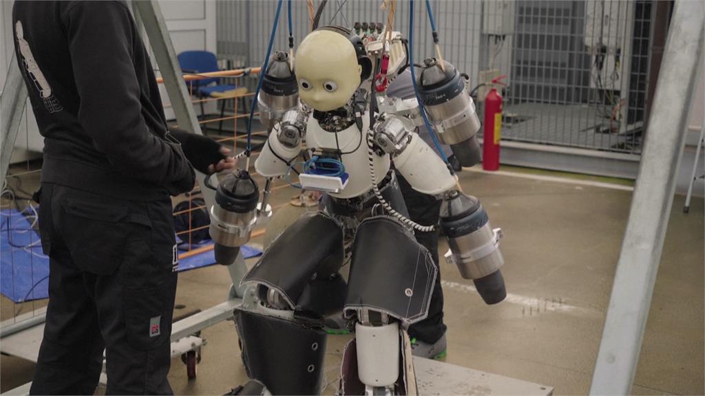 Italy's Jet-Powered Humanoid Robot Successfully Test Flies, Aiming for Future Disaster Rescue Missions