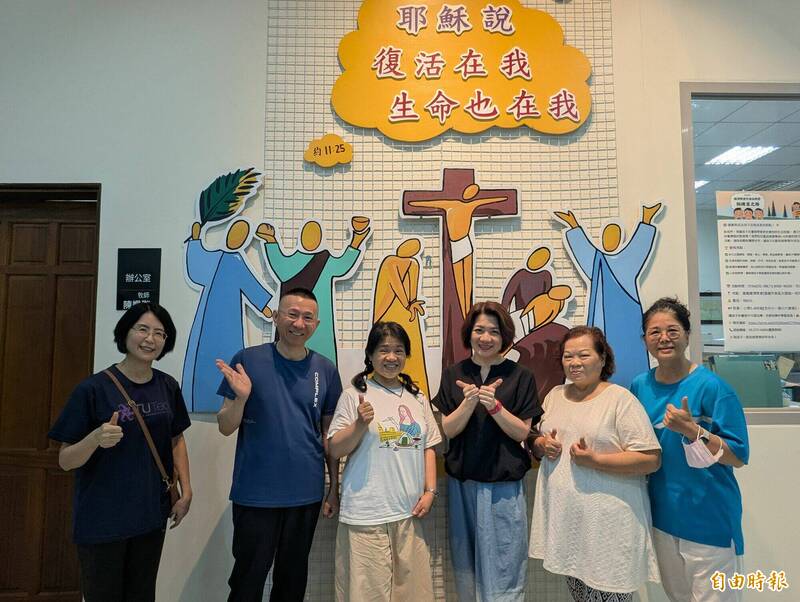 Lan Tan Church Collaborates with Various Parties to Support Underprivileged Students in Myanmar