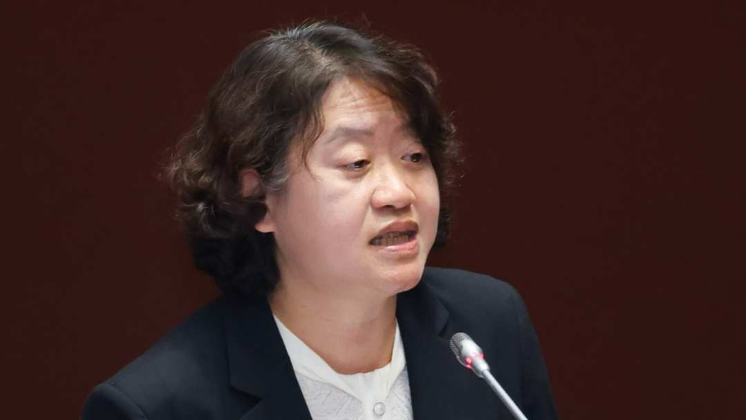 江雅綺被派駐英國學歷風波再引爭議 劉靜怡質疑其學校不清楚?