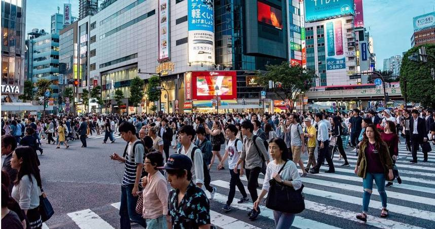 日本考慮提高離境稅以應對觀光公害
